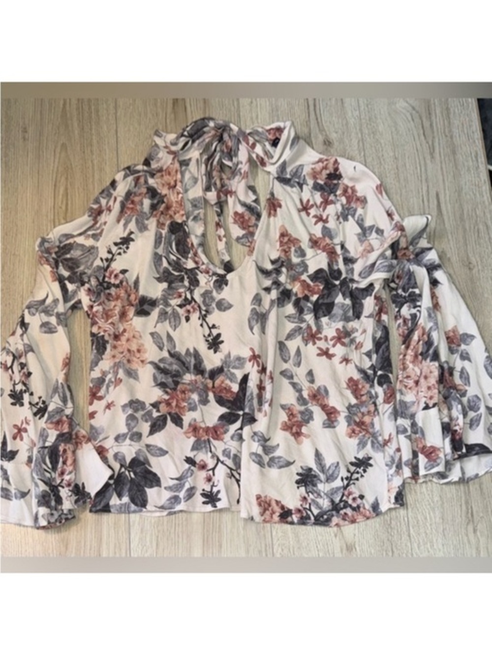 American eagle outfitters floral long sleeve shirt top